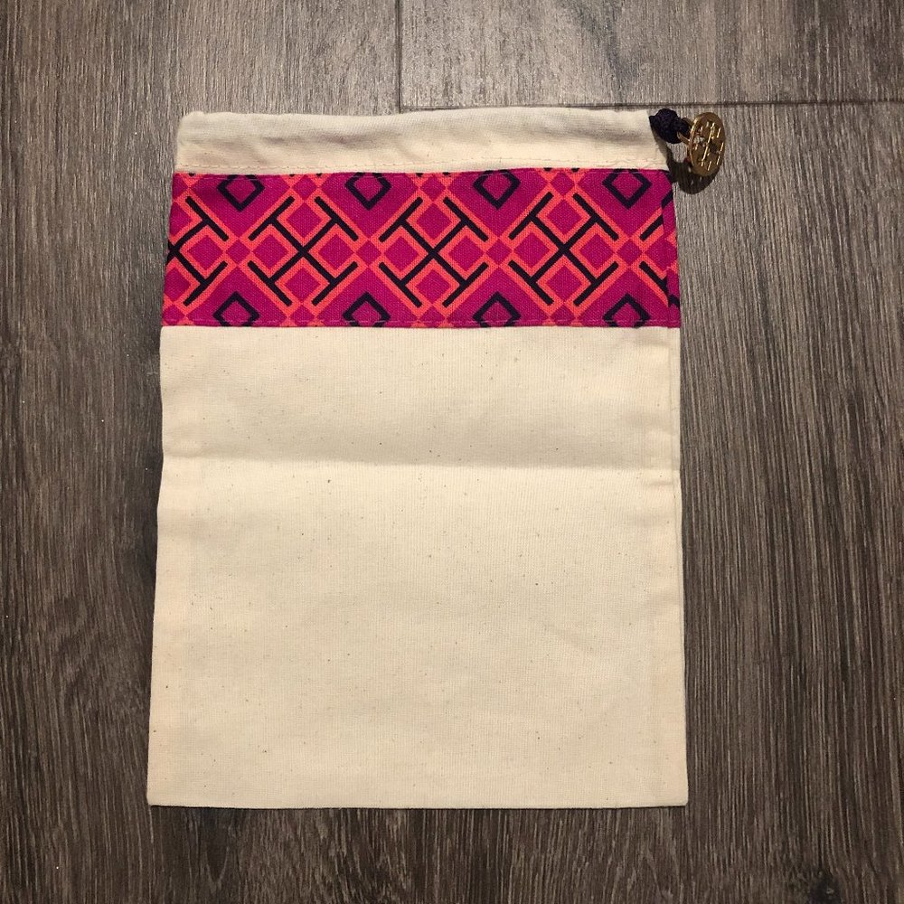 🌟LAST CALL! Tory Burch Small Case